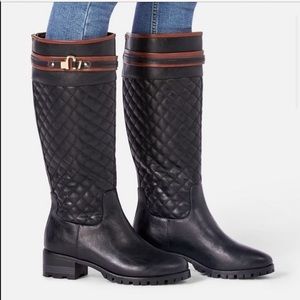 ISO these just fab decker boots
